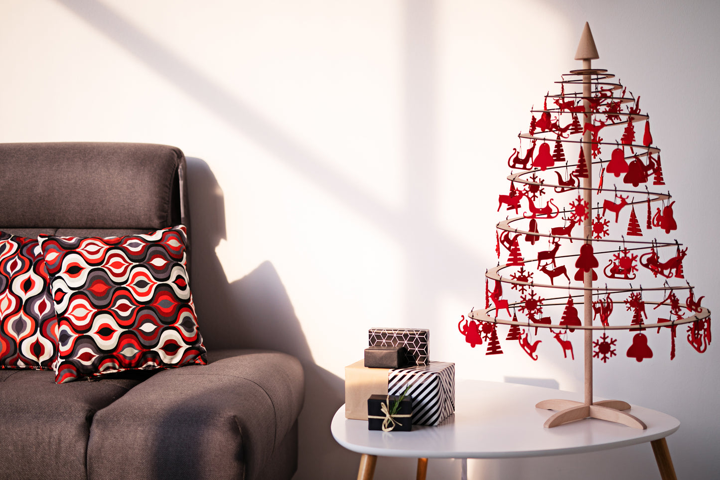 Spira Small oval - Santa's Light Shop